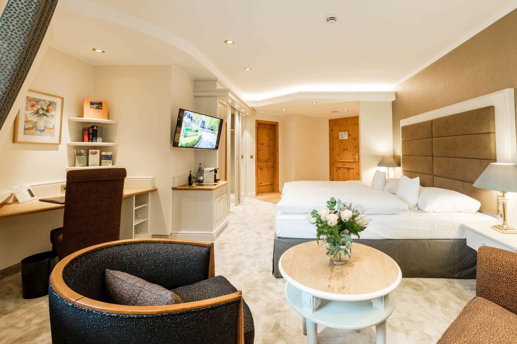 Waldhaus Hotel 5*